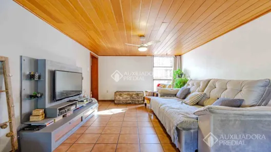 Casa com 5 Quartos à venda, 320m² no Teresópolis, Porto Alegre