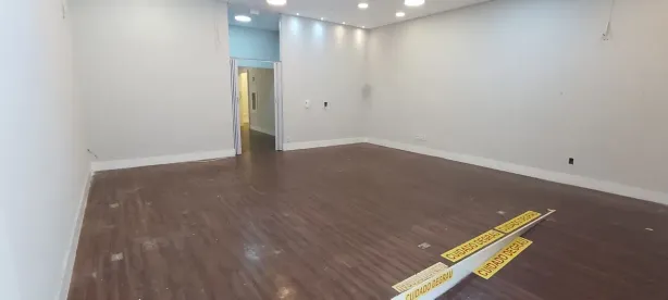 Ponto Comercial para alugar, 300m² no Copacabana, Rio de Janeiro