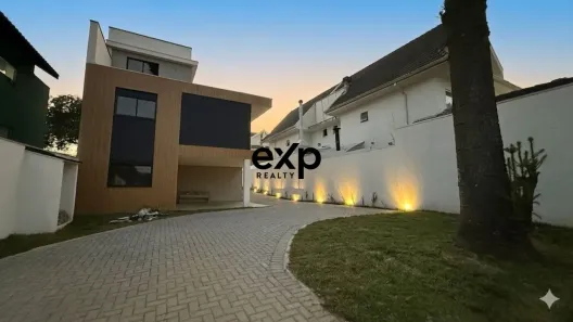 Sobrado com 4 Quartos à venda, 175m² no Tarumã, Curitiba