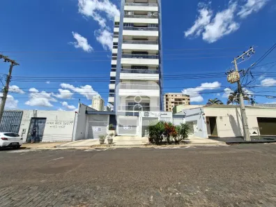 Apartamento com 3 Quartos para alugar, 130m² no Martins, Uberlândia