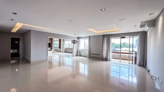 Apartamento com 2 Quartos para alugar, 256m² no Batel, Curitiba