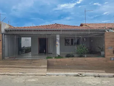 Casa com 3 Quartos à venda, 250m² no Conjunto Riviera, Goiânia