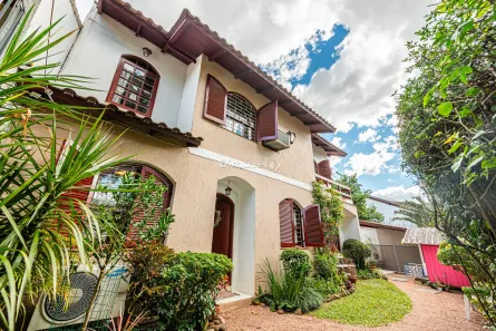 Casa com 3 Quartos à venda, 143m² no Tristeza, Porto Alegre