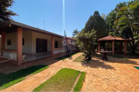 Fazenda/Sítio com 3 Quartos à venda, 1381m² no Conjunto Residencial Village Bandeirante II, Jardinópolis