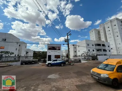 Apartamento com 3 Quartos para alugar, 76m² no Maracanã, Anápolis
