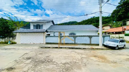 Casa com 3 Quartos à venda, 290m² no Meudon, Teresópolis