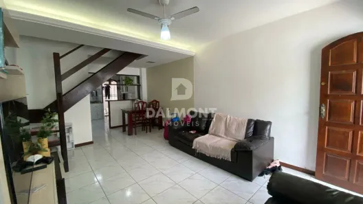 Casa com 2 Quartos à venda, 92m² no Ogiva, Cabo Frio