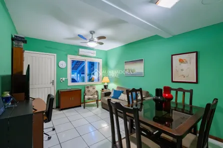 Sobrado com 2 Quartos à venda, 106m² no Jardim Leopoldina, Porto Alegre