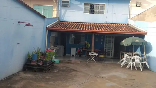 Sobrado com 4 Quartos à venda, 243m² no Jardim América, Goiânia