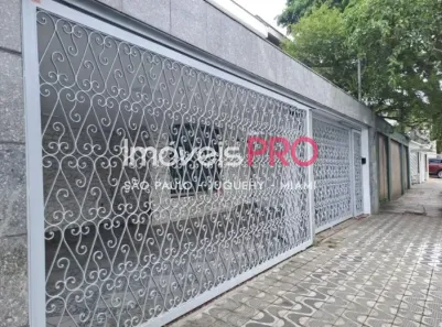 Casa com 3 Quartos para alugar, 250m² no Indianópolis, São Paulo