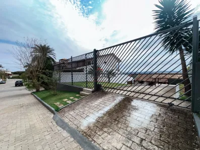 Casa com 2 Quartos para alugar, 150m² no Granville, Juiz de Fora