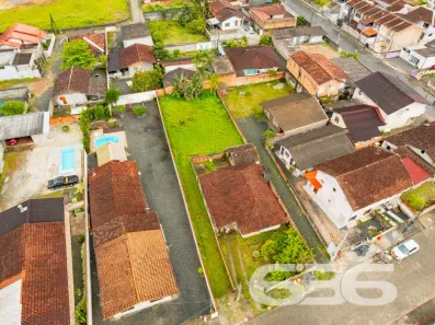 Lote/Terreno à venda, 711m² no Morro do Meio, Joinville