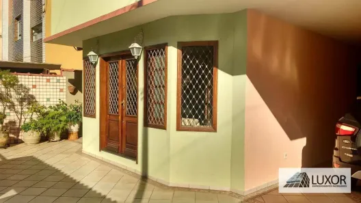 Sobrado com 4 Quartos à venda, 227m² no Aparecida, Santos
