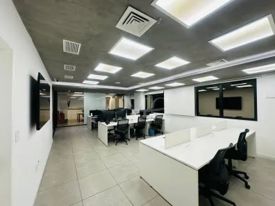 Sala Comercial para alugar, 150m² no Itaim Bibi, São Paulo