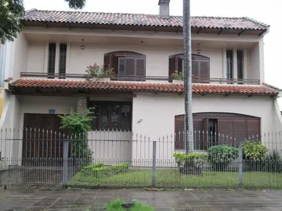 Casa com 4 Quartos para alugar, 195m² no Passo da Areia, Porto Alegre
