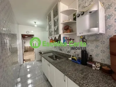 Casa com 3 Quartos à venda, 200m² no Tirol (Barreiro), Belo Horizonte