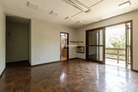 Casa com 4 Quartos para alugar, 240m² no Jardim Itu, Porto Alegre