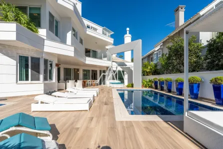 Casa com 5 Quartos à venda, 666m² no Jurerê Internacional, Florianópolis
