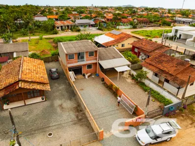 Sobrado com 2 Quartos à venda, 98m² no Salinas, Balneário Barra do Sul