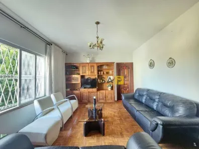 Casa com 3 Quartos à venda, 280m² no Vila Santo Antônio, Americana
