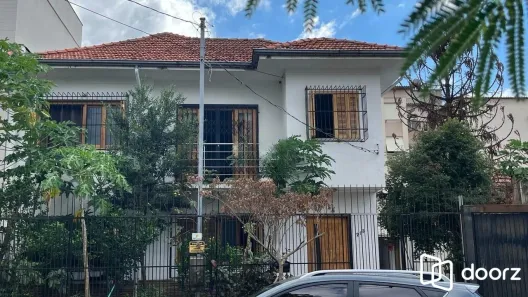 Casa com 4 Quartos à venda, 215m² no Santo Antônio, Porto Alegre