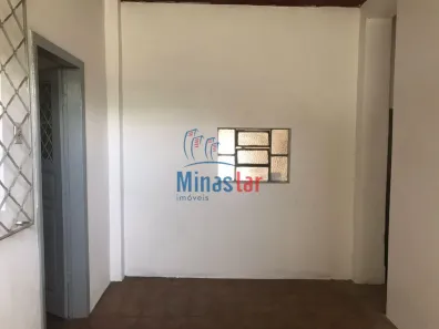 Casa com 2 Quartos para alugar, 60m² no Horto, Belo Horizonte