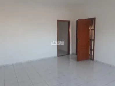 Casa com 3 Quartos à venda, 280m² no Lourdes, Uberaba