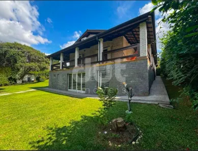 Fazenda/Sítio com 3 Quartos à venda, 364m² no Jardim Leonor, Itatiba