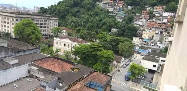 Sala Comercial à venda, 100m² no Centro, Santos