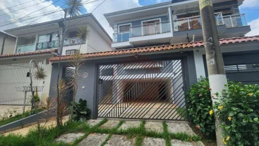 Sobrado com 4 Quartos à venda, 246m² no Cidade São Francisco, São Paulo