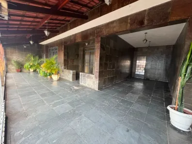 Casa com 3 Quartos à venda, 112m² no Camargos, Belo Horizonte