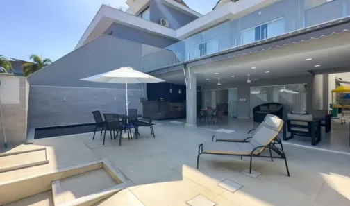 Casa de Condomínio com 3 Quartos à venda, 380m² no Recreio dos Bandeirantes, Rio de Janeiro