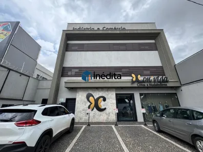 Sala Comercial para alugar, 32m² no Setor Bueno, Goiânia