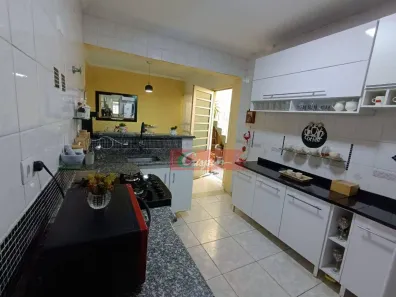 Sobrado com 3 Quartos à venda, 137m² no Vila Barros, Guarulhos
