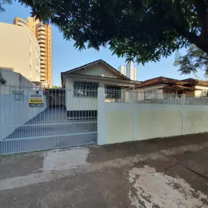 Casa com 3 Quartos para alugar, 120m² no Zona 07, Maringá