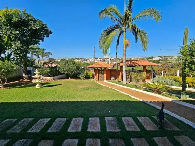 Fazenda/Sítio com 4 Quartos à venda, 300m² no Jardim Flamboyant III, Boituva