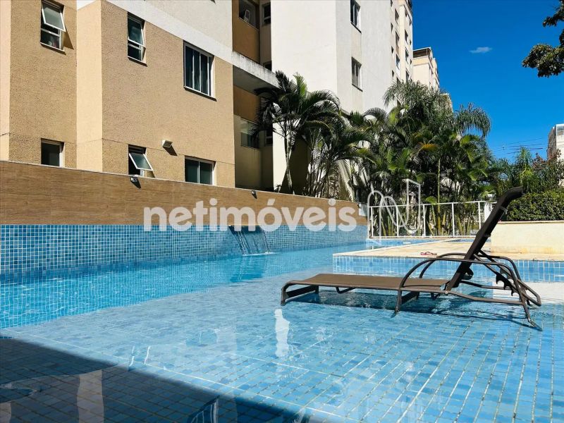 Apartamento com 3 quartos — Planalto, Belo Horizonte