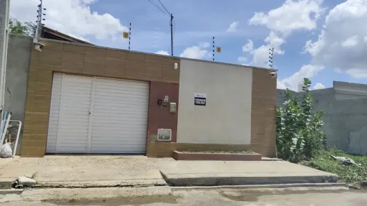 Casa com 3 Quartos à venda, 200m² no Romeiro Aureliano Pereira, Juazeiro do Norte