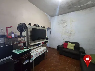 Casa com 2 Quartos à venda, 75m² no João Pinheiro, Belo Horizonte