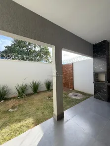 Casa com 3 Quartos à venda, 110m² no Jardim Cristalino, Aparecida de Goiânia