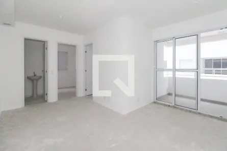 Apartamento com 2 Quartos à venda, 45m² no Vila Carmosina, São Paulo