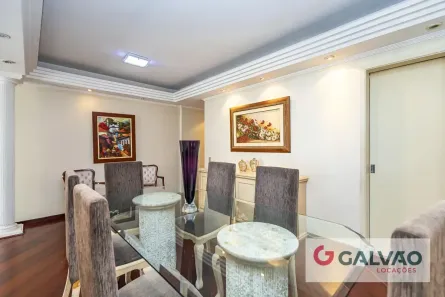 Apartamento com 3 Quartos para alugar, 136m² no Água Verde, Curitiba