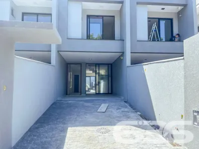 Sobrado com 3 Quartos à venda, 113m² no Costa e Silva, Joinville