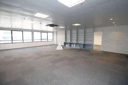 Sala Comercial para venda ou aluguel, 213m² no Alphaville Industrial, Barueri
