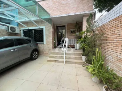 Casa com 4 Quartos à venda, 150m² no Gonzaga, Santos
