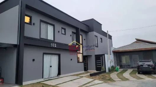 Sobrado com 3 Quartos para alugar, 230m² no Jardim Jacinto, Jacareí