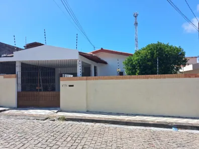 Casa com 3 Quartos à venda, 158m² no Dix-Sept Rosado, Natal