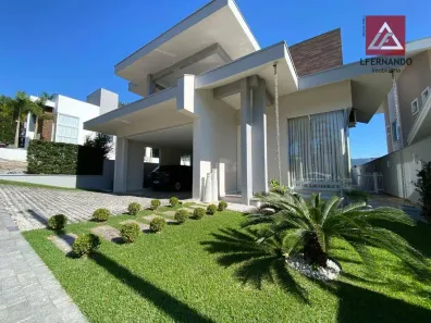 Casa de Condomínio com 3 Quartos à venda, 300m² no Itoupava Central, Blumenau
