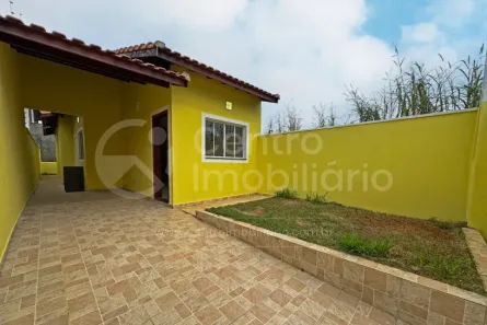 Casa com 2 Quartos à venda, 70m² no Jardim Imperador, Peruíbe