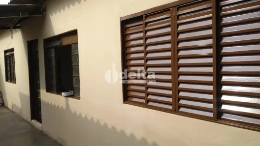 Casa com 5 Quartos à venda, 350m² no Nossa Senhora das Graças, Uberlândia